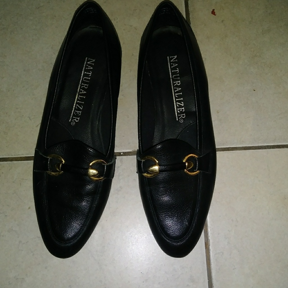 Shoe